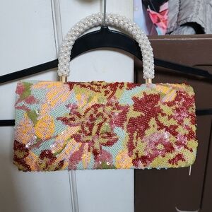 Sincerly Jules Sequined Floral Pearl-Handle Clutch — Green & Multicolor